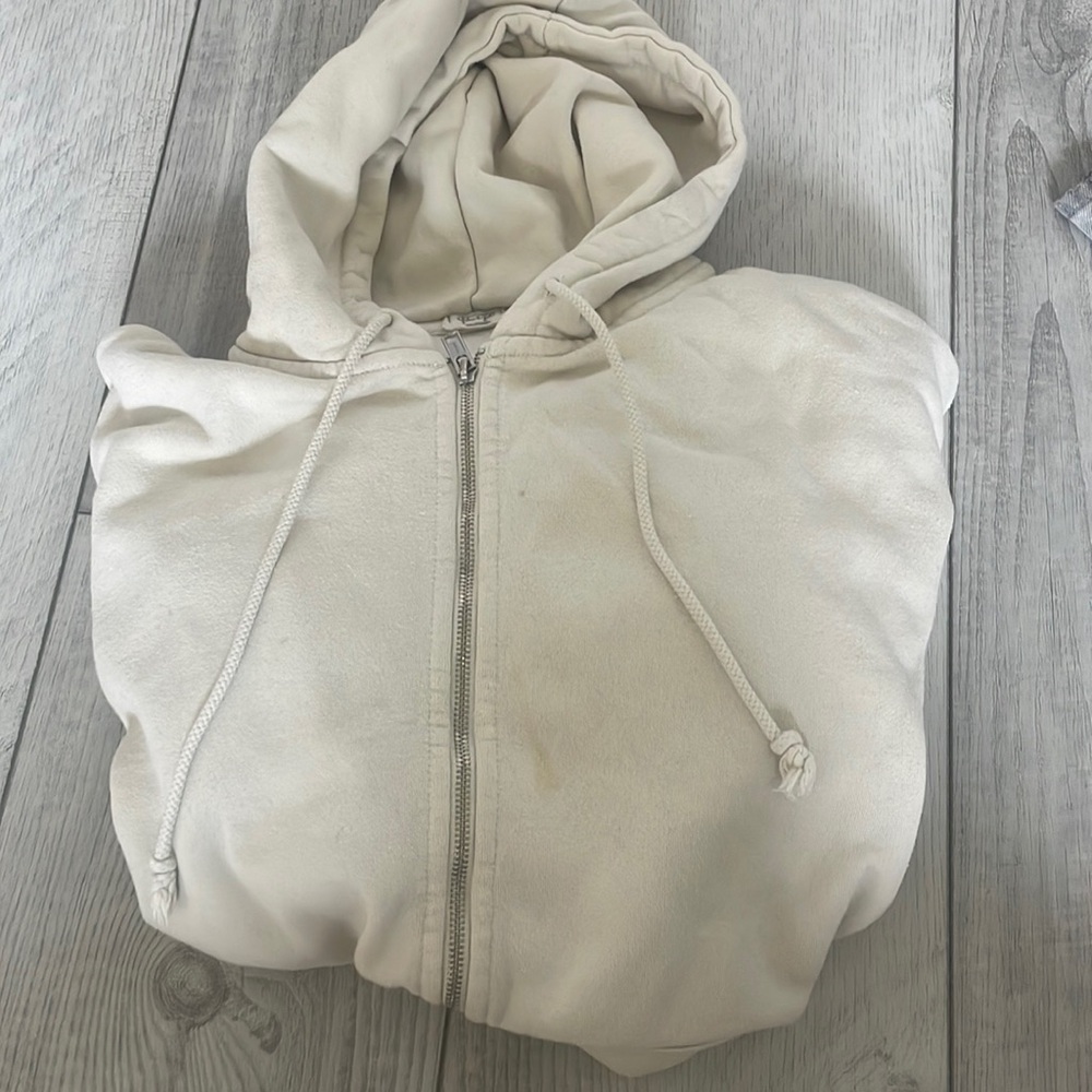 Brandy Melville zip up
